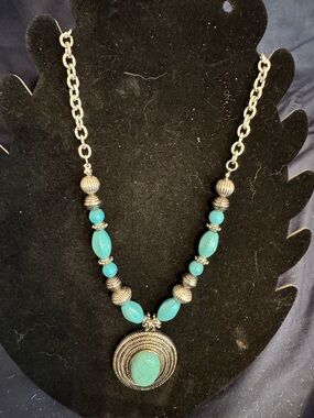 Paparazzi Fashion Turquoise Bead Statement Necklace - Unbranded. New Without Tag
